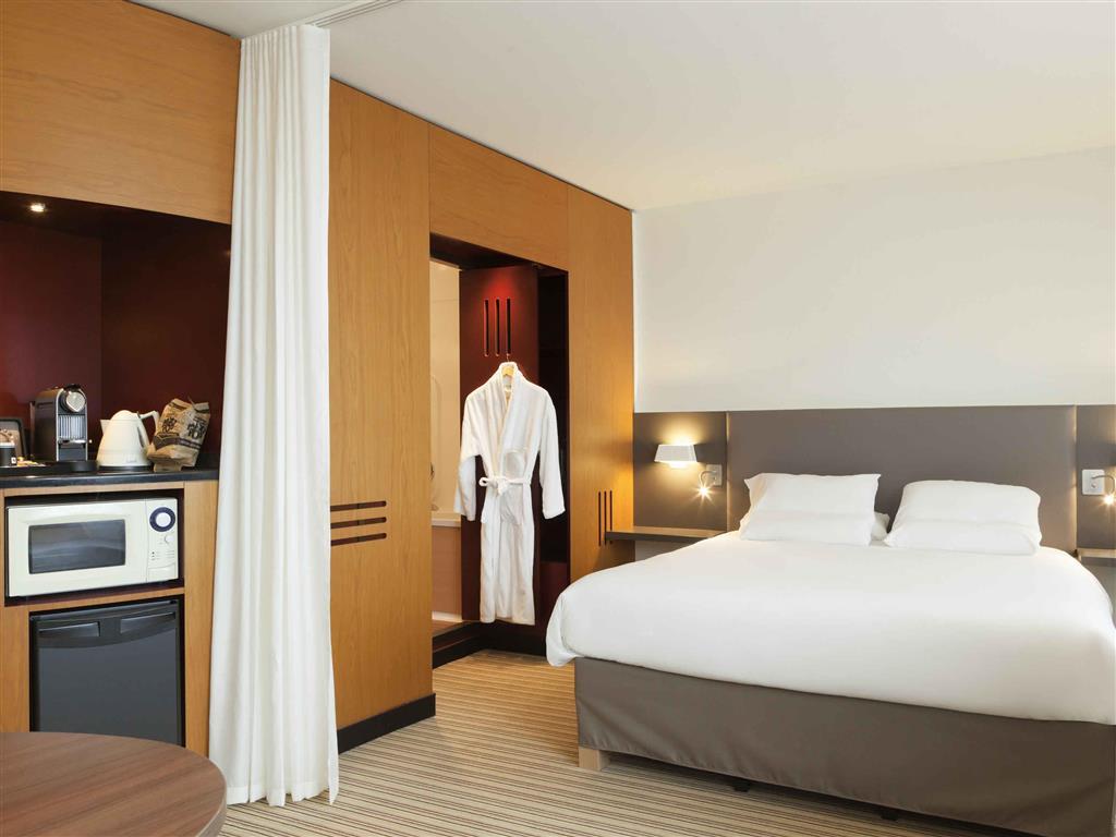 Novotel Suites Paris Vélizy Extérieur photo