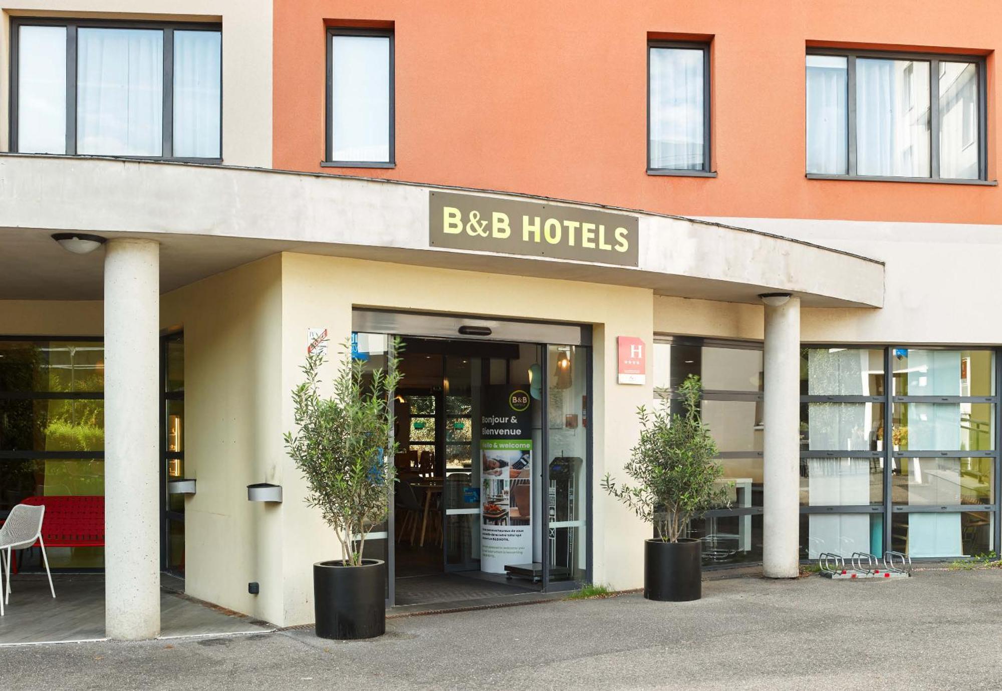 Novotel Suites Paris Vélizy Extérieur photo