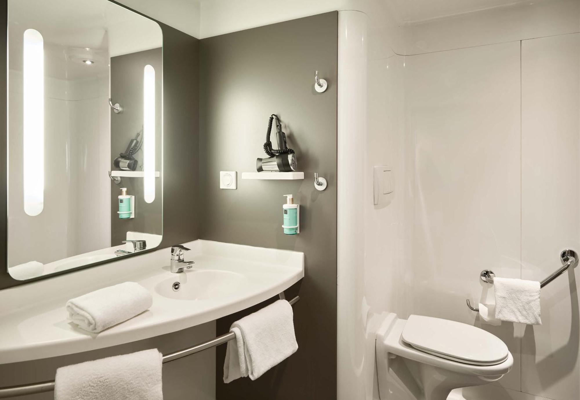 Novotel Suites Paris Vélizy Extérieur photo